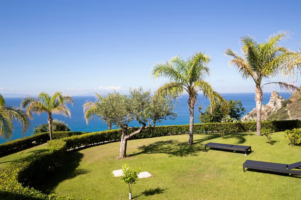 blue-bay-resort-1-1780996883000.jpeg