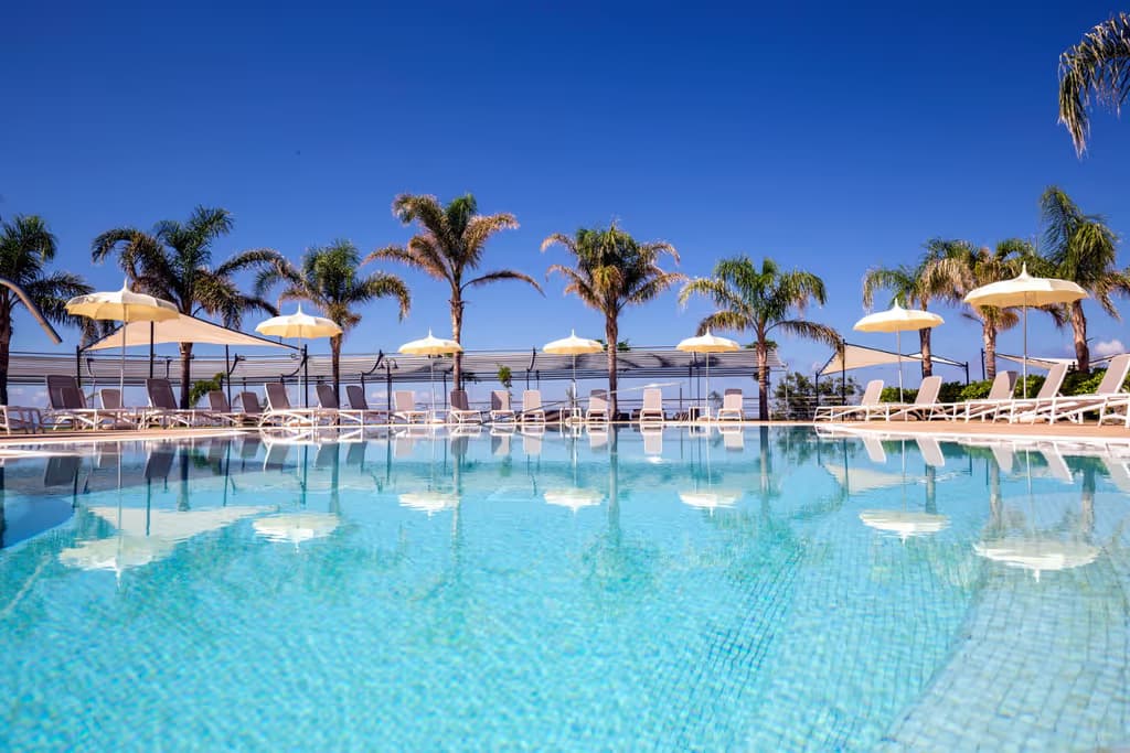 blue-bay-resort-2-1780996883513.jpeg