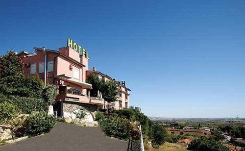 hotel-tarconte-1780996886521.jpeg