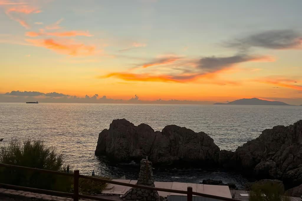 Isola di Capri: Gita di un giorno da Napoli + tour in barca