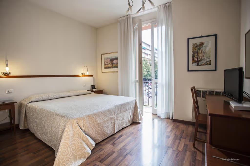 HOTEL BLUMEN