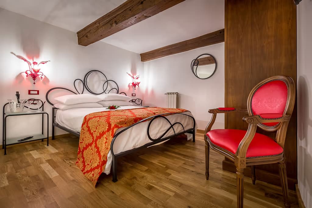 HomEdo Bed & Breakfast