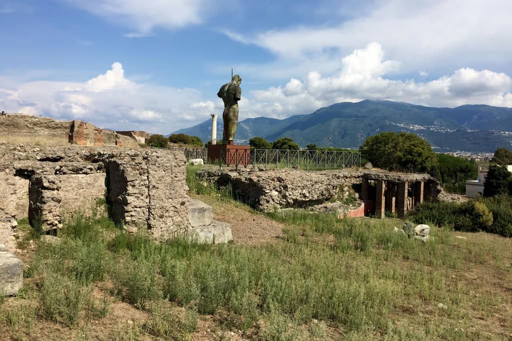 Da Napoli: Pompei e Costiera Amalfitana: gita di un giorno con pranzo