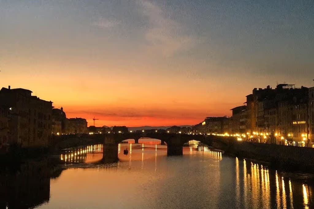 Firenze: Degustazione di vini al tramonto + tour guidato a piedi