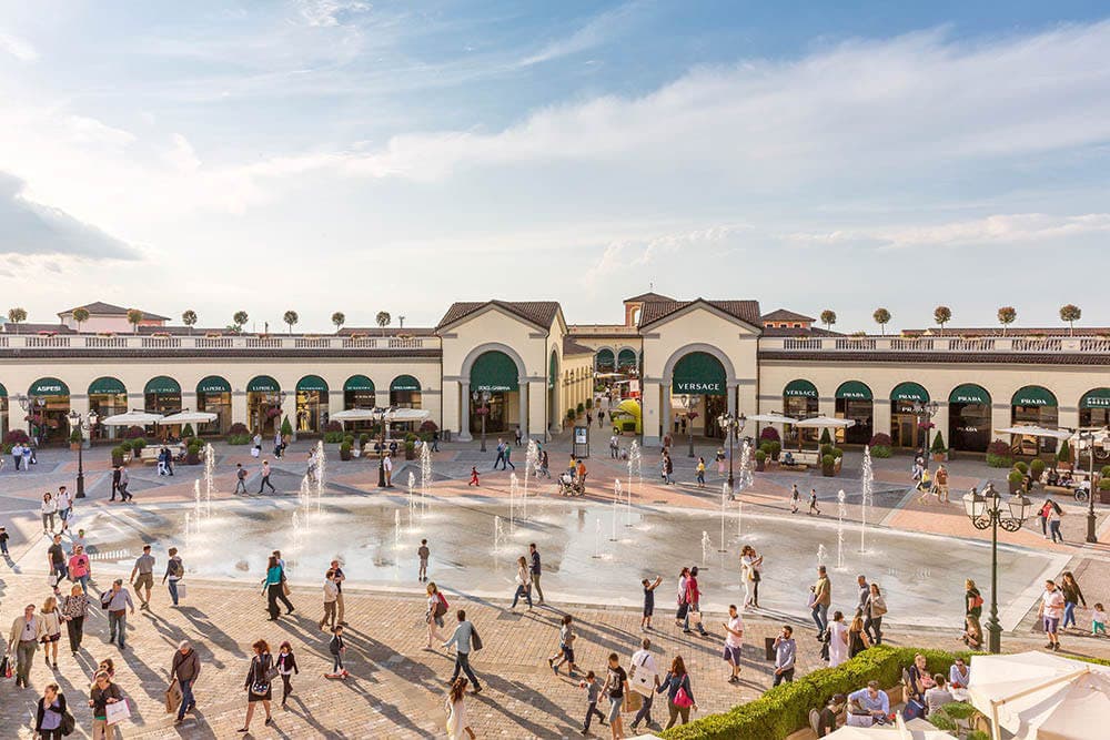 Serravalle Designer Outlet: trasporto andata e ritorno da Milano