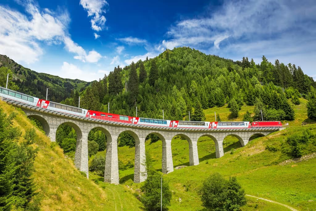 Trenino Rosso del Bernina: Andata e ritorno da Milano