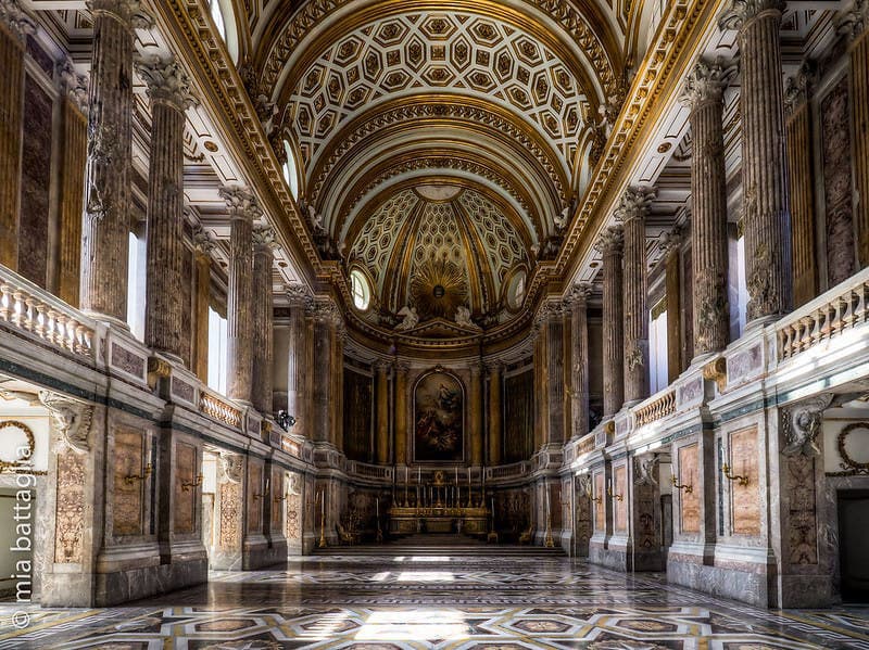 Reggia di Caserta: Biglietto d'ingresso prioritario + Viaggio di andata e ritorno da Napoli