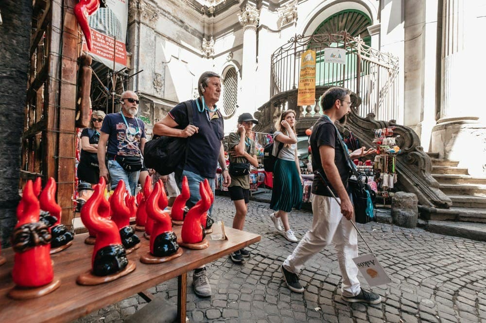 Napoli: Tour della città a piedi + pizza