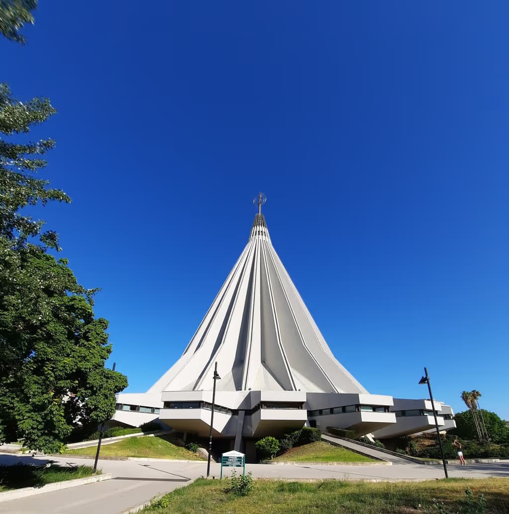 Basilica Santuario Madonna delle Lacrime
