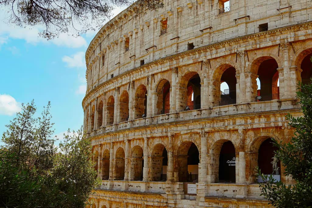 Colosseo, Foro Romano e Palatino + Tour in autobus Hop-on Hop-off