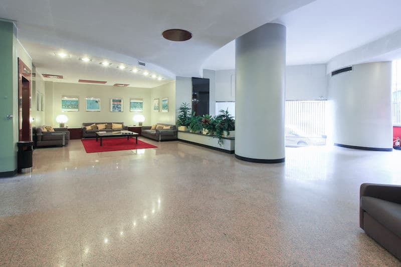 VIP's Residence