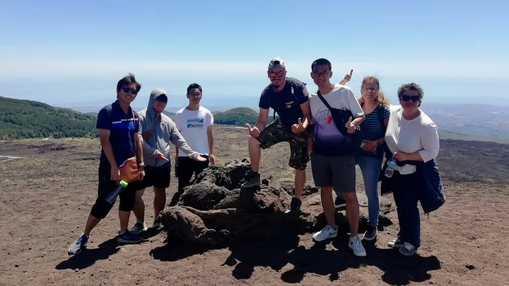 Monte Etna: Gita guidata di un giorno da Taormina + trasferimento andata e ritorno