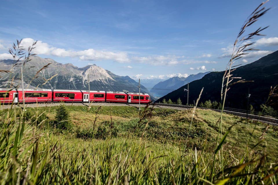 St. Moritz e Tirano: Gita di un giorno da Milano + biglietto del treno del Bernina