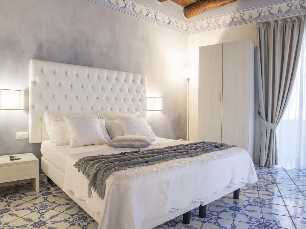 Morelli Suite