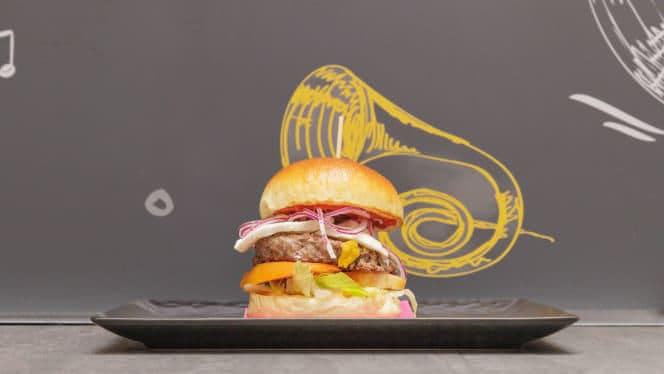 Spizza- Burger & Pizza