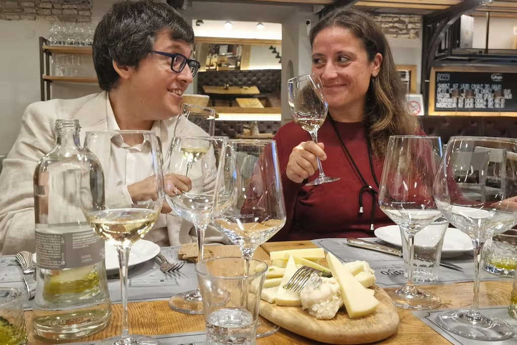 Roma: Degustazione guidata di vino e olio d'oliva + pranzo