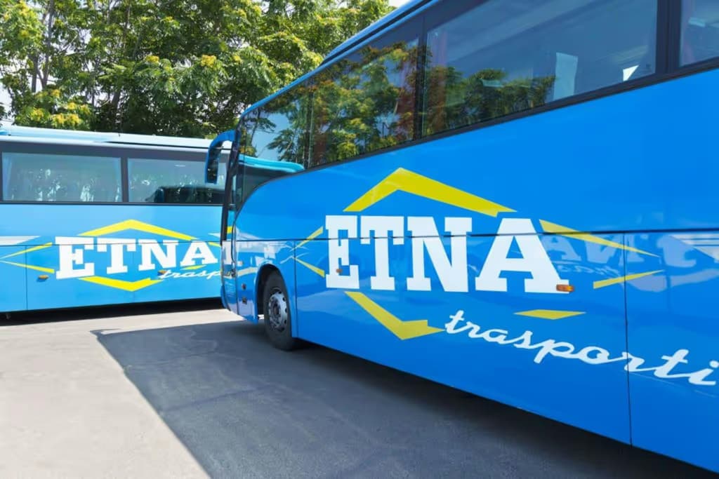 Aeroporto di Catania Fontanarossa: Trasferimento in autobus dal terminal degli autobus di Taormina all'aeroporto