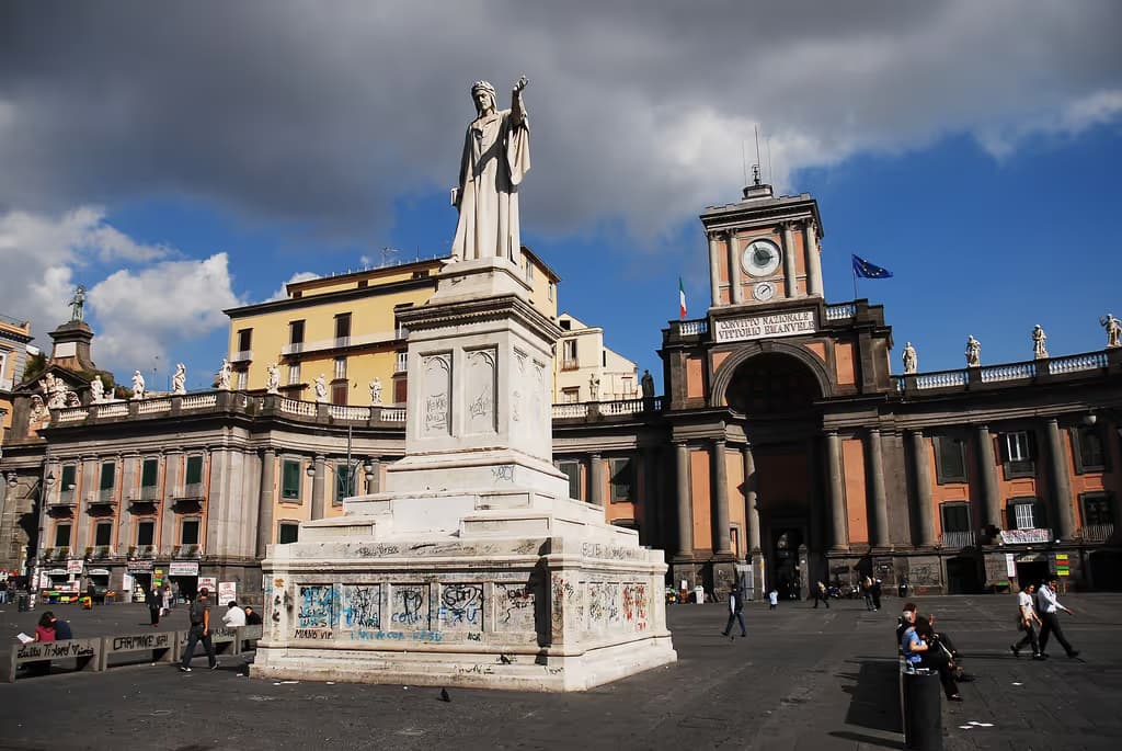 Piazza Dante