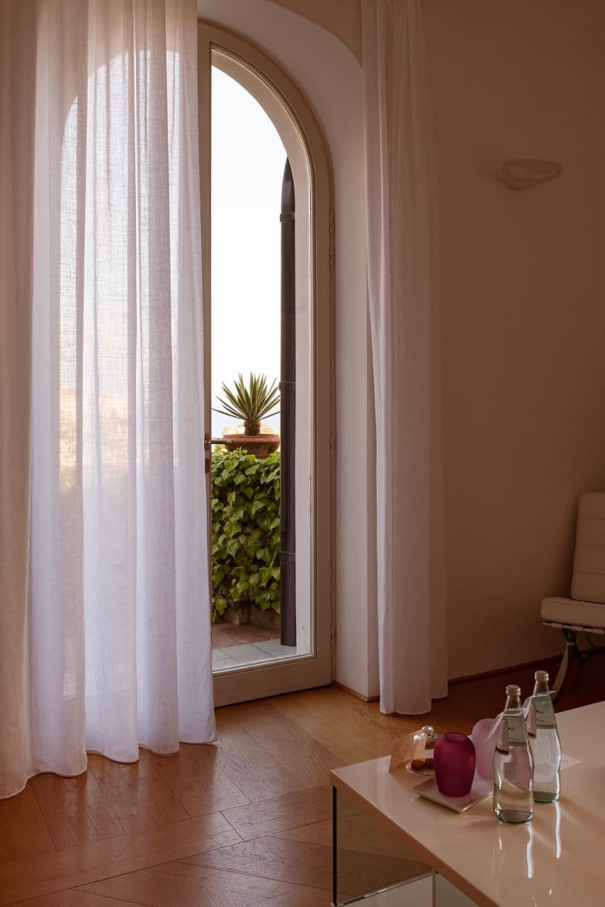 villa-paola-tropea-1-1780996881545.jpeg